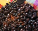 Foto del paso 3 de la receta: Porotos al azafrán en nido de papas 〈⁠(⁠•⁠ˇ⁠‿⁠ˇ⁠•⁠)⁠-⁠→*