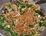 Foto langkah ke 5 dari resep Bakmi Goreng #115.