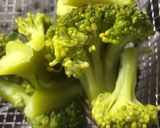 Foto del paso 2 de la receta: Brócoli 🥦 gratinado!