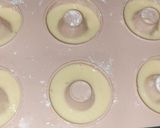 Foto del paso 5 de la receta: 🍩 Mini Roscas de Pascua (molde de donut)