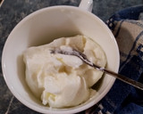 Foto del paso 1 de la receta: Salsa agria de yogurt