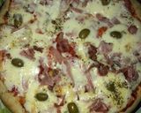 Foto del paso 5 de la receta: Pizza con borde relleno de mozzarella😋