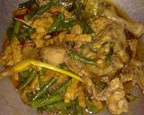 Foto langkah ke 4 dari resep Oseng kacang panjang campur tempe ayam.