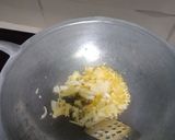 Foto langkah ke 1 dari resep Nasi Goreng Praktis.