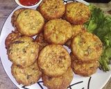 Foto langkah ke 7 dari resep Omelet Mie n Sosis Or Noodle n Sausage Omelette.