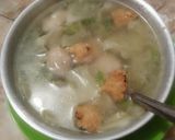 Foto langkah ke 5 dari resep Sup Bola Bola Udang.