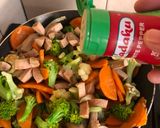 Foto langkah ke 4 dari resep Sauteed Sausage and Veggies #dapurwiwin 👩🏻‍🍳.