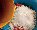 Foto langkah ke 3 dari resep Bakwan jagung pedas.