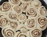 Foto langkah ke 7 dari resep Cinnamon Rolls.