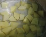 Foto langkah ke 1 dari resep Kari Ayam Kuning.