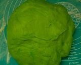 Foto langkah ke 5 dari resep Roti Pandan isi Unti Kelapa.