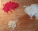 Foto del paso 1 de la receta: Pasta con pollo al limón y vino manzanilla