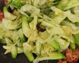 Foto langkah ke 3 dari resep Bunga Turi Kecombrang Kuah Santan.