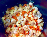 Foto del paso 3 de la receta: Carrillada de cerdo con salsa de manzana y ciruelas (Multicook pro de Tefal)