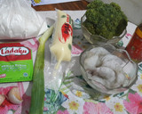 Foto langkah ke 1 dari resep Easy Brokoli Cah Udang ala Resto.