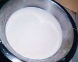 A picture of step 3 of Mkate wa sinia.