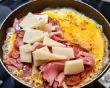 Foto del paso 3 de la receta: HUEVOS Pa Amb Tomaquet 🍅Con Pan🥖Baguette al Ajillo...!