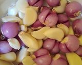 Foto langkah ke 1 dari resep Bumbu Dasar Bawang.