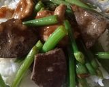 รูปขั้นตอนการทำที่ 6 ของ ผัดดอกหอมตับหมู+หมู