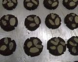 Foto langkah ke 4 dari resep Choco almond cookie's.