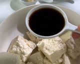 A picture of step 2 of Chili Oil Tofu（油泼豆腐).