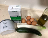 Foto del paso 1 de la receta: Pastel de puerros y calabacín