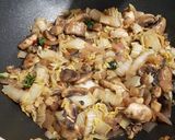 Foto del paso 3 de la receta: Salteado de champiñones y col china