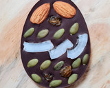 Foto del paso 4 de la receta: Figura de chocolate con forma de huevo 🥚"Huevo de Pascua" versión saludable, nutritiva y fácil