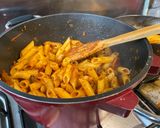 Foto del paso 3 de la receta: Penne Rigatti, pomodoro, pesto y albahaca #Stilepiretta