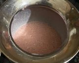 A picture of step 4 of Red velvet cookie banana shake.