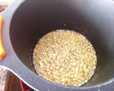 Foto del paso 1 de la receta: Potaje de garbanzos y arroz con espinacas
