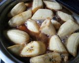 Foto langkah ke 4 dari resep Kolak pisang kepok (yang di gambar masih proses masak).