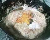 A picture of step 4 of Achari Aalo Karyly.
