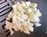 Une image de l'étape 2 de Bœuf aux poivrons bicolores,tomates,herbes et épices.