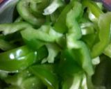 A picture of step 1 of Spinach gravy.