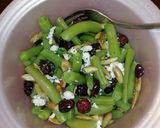 Foto del paso 2 de la receta: Ensalada de ejotes con arándanos y queso panela