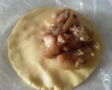 Foto del paso 3 de la receta: Empanadas🥟 rellenas de berenjena🍆🌰 y "queso🧀"