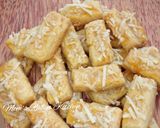 Foto langkah ke 7 dari resep Kastengel keju ekonomis (no mixer no oven).