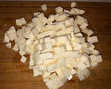 Foto del paso 3 de la receta: Ensalada de tomates perita con queso fresco