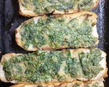 Foto del paso 4 de la receta: Pan con pasta de ajo