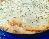 Foto del paso 6 de la receta: Tortilla de trigo crujiente con cebolla y queso