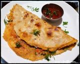 A picture of step 2 of Egg paratha.
