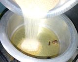 A picture of step 3 of Suji ka Halwa.