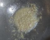 Foto langkah ke 2 dari resep Seblak Mie Sosis Kelor.