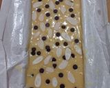 Foto langkah ke 5 dari resep White Chocolate Brownies.