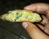 Foto langkah ke 4 dari resep Martabak Telur Kentang.