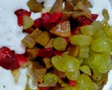 A picture of step 3 of Cream Fruit Chaat.