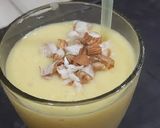 A picture of step 3 of Mango shake.