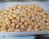 A picture of step 1 of White chana chaat.