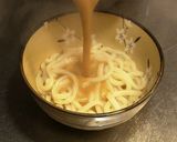 A picture of step 8 of Shrimp Tempura Curry Udon.